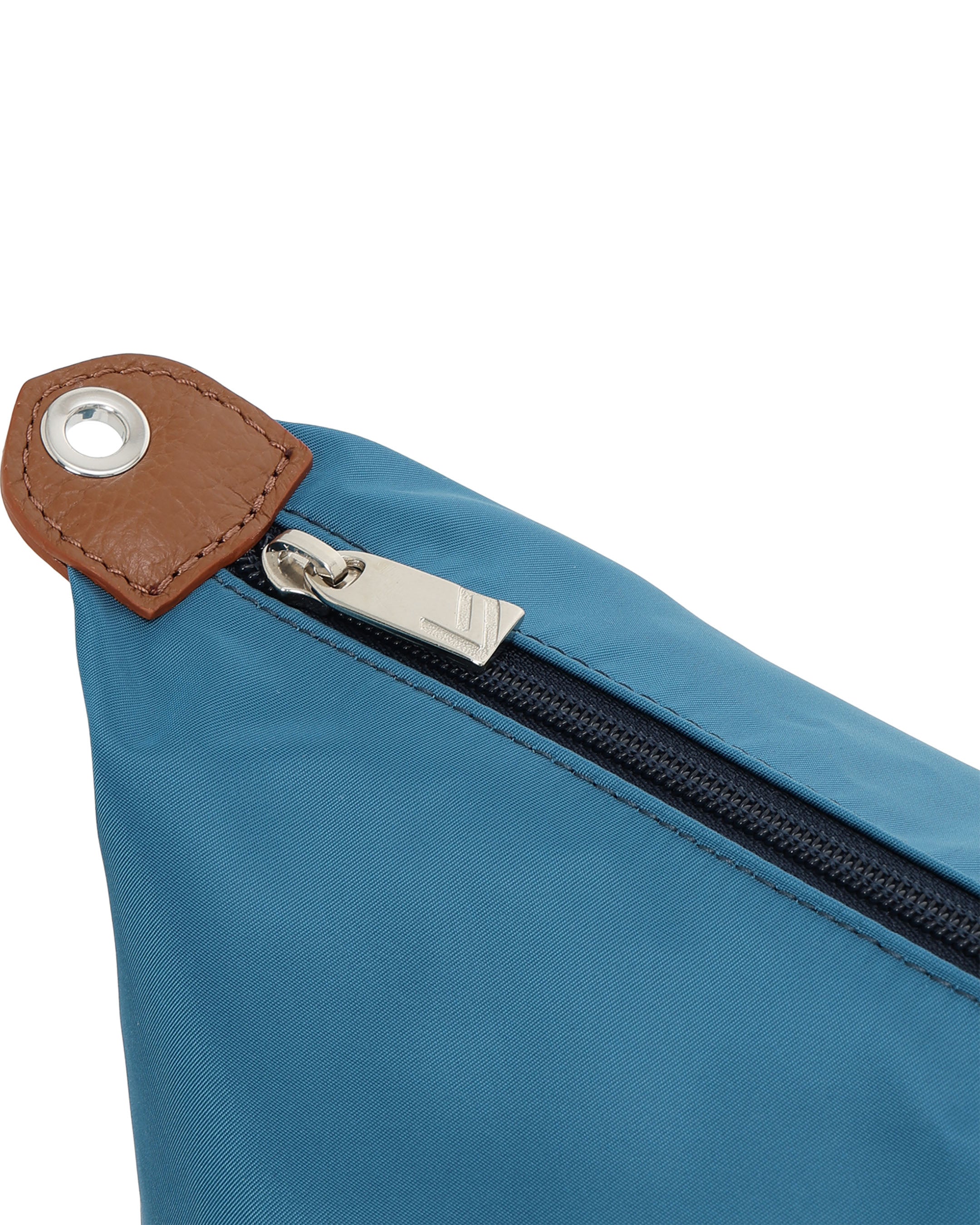 UNISEX ナイロンボストンバッグ ホワイト