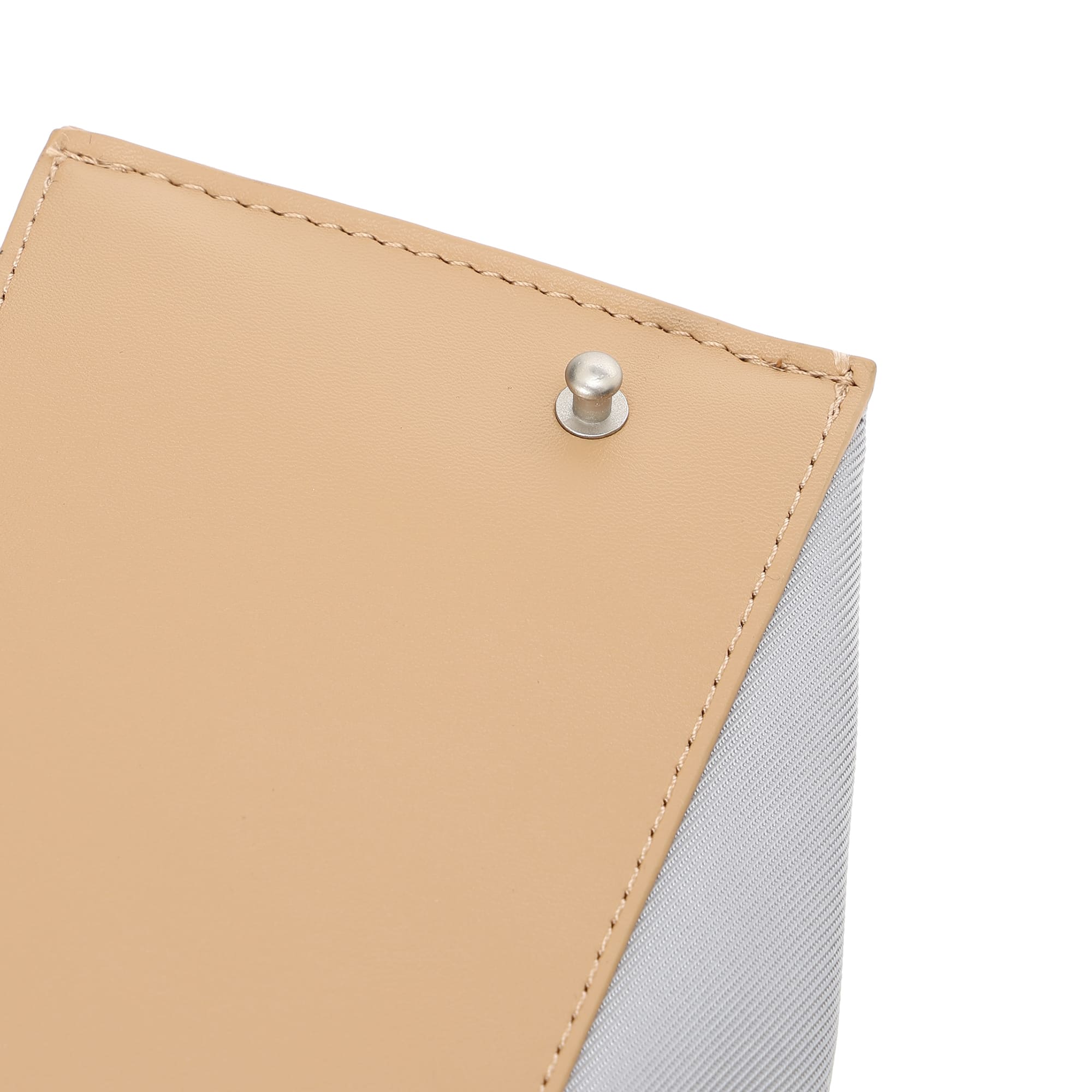 【24AW新作】UNISEX 中綿ヘッドカバー フェアウェイウッド用 グレー 071799851 - ZOY OFFICIAL