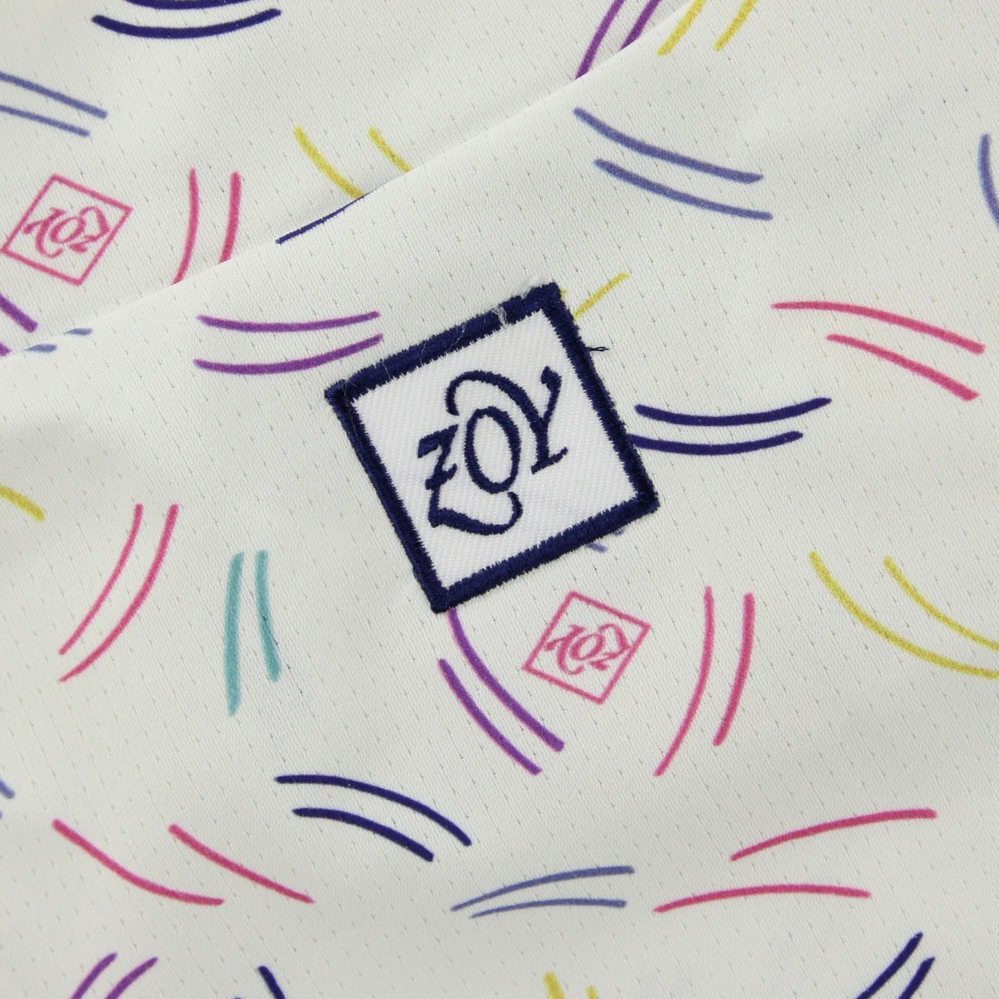 【24SS新作】MENS グラスプリント 長袖モックネック ホワイト 071442004 - ZOY OFFICIAL