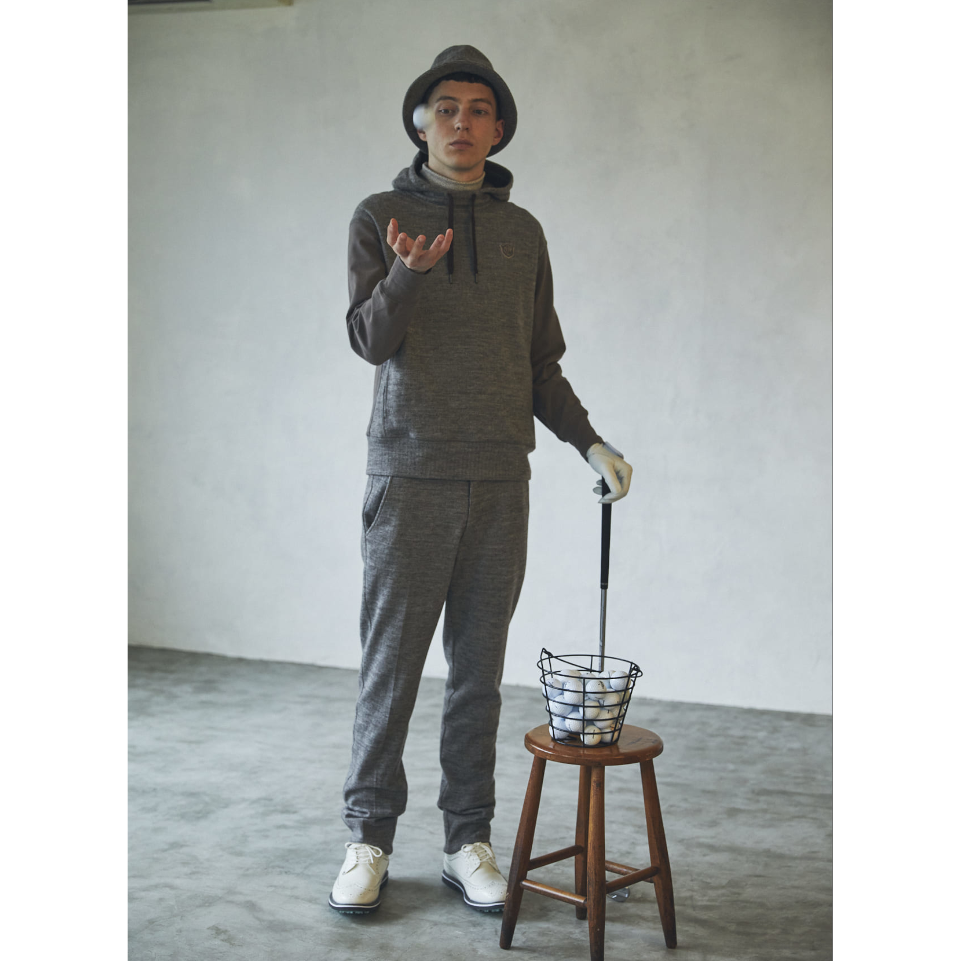 MEN ヘリンボーン千鳥 フードスウェット(防風裏地付き) モカ