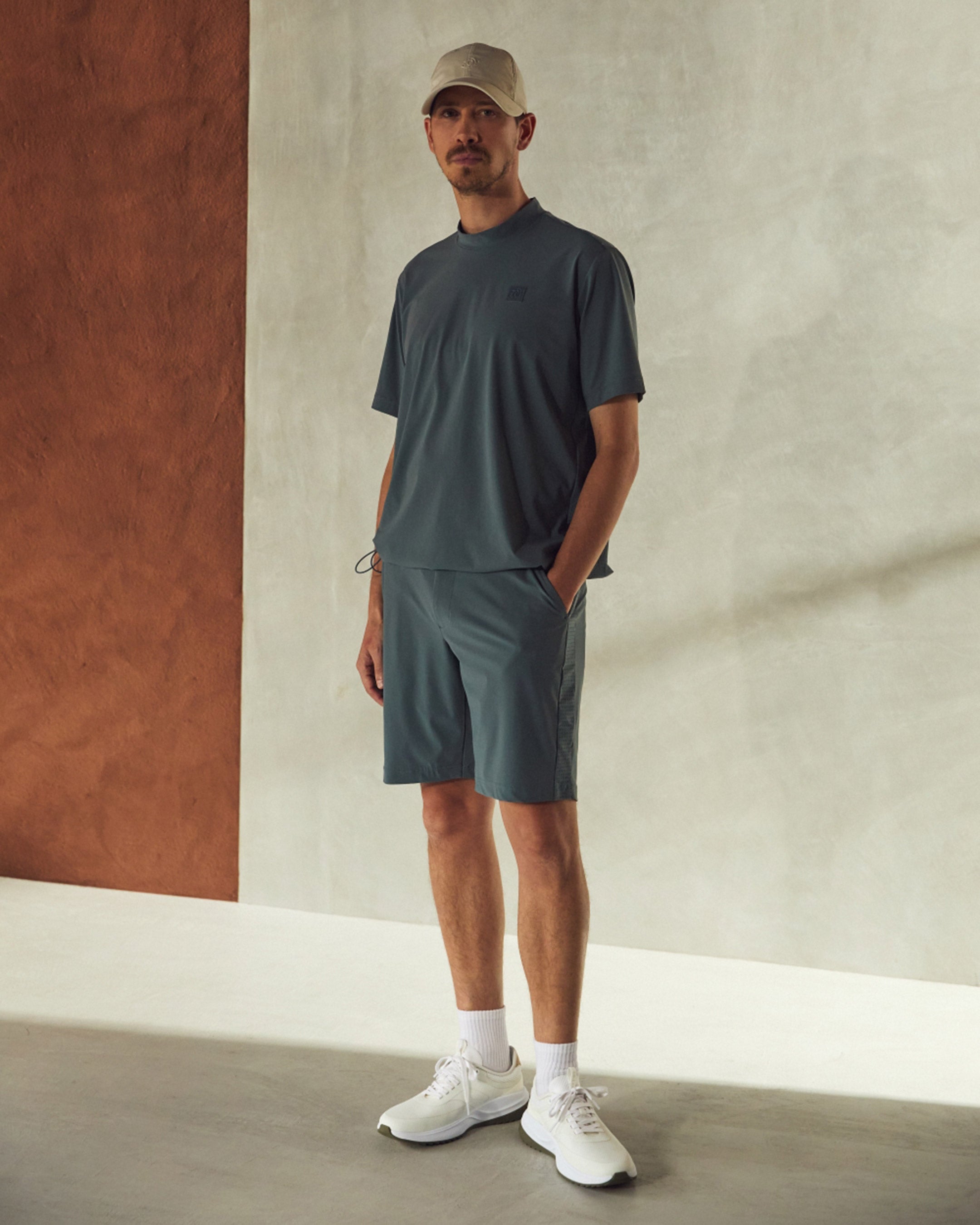 MEN SENSITIVE TINTO/UNITO 半袖モックネックシャツ スレイトブルー