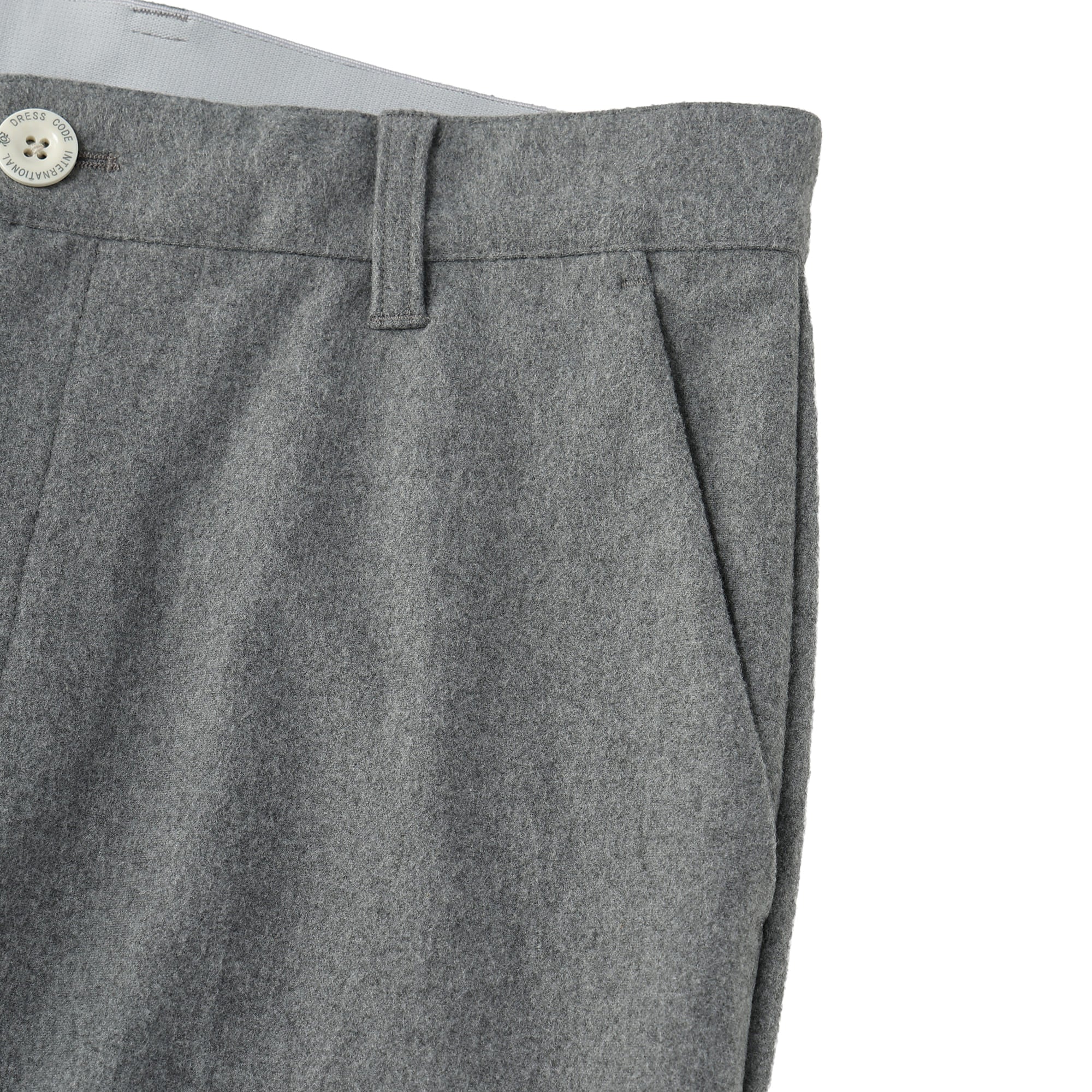 MEN WONDER SHAPE ロングパンツ チャコールストライプ