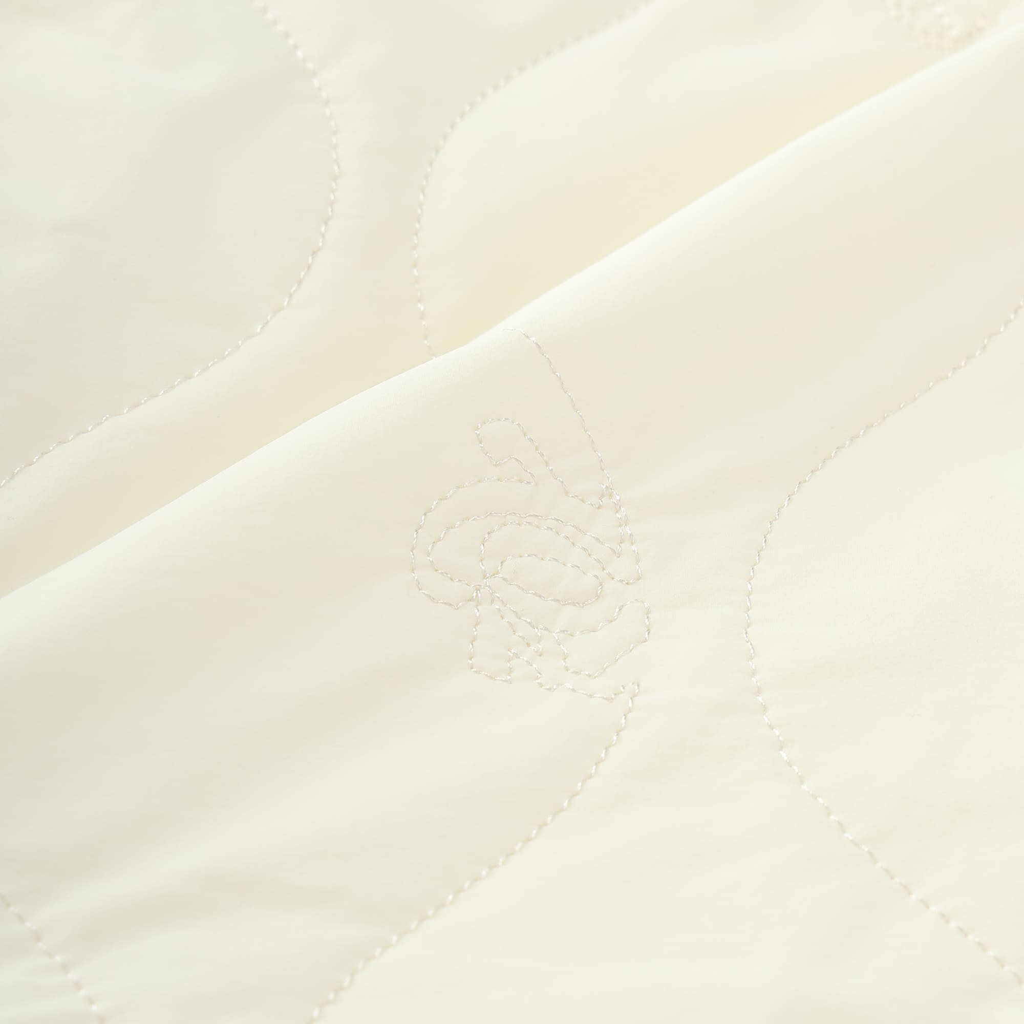 Women's Stretch Taffeta Quilted Padded Hooded Vest, Cream