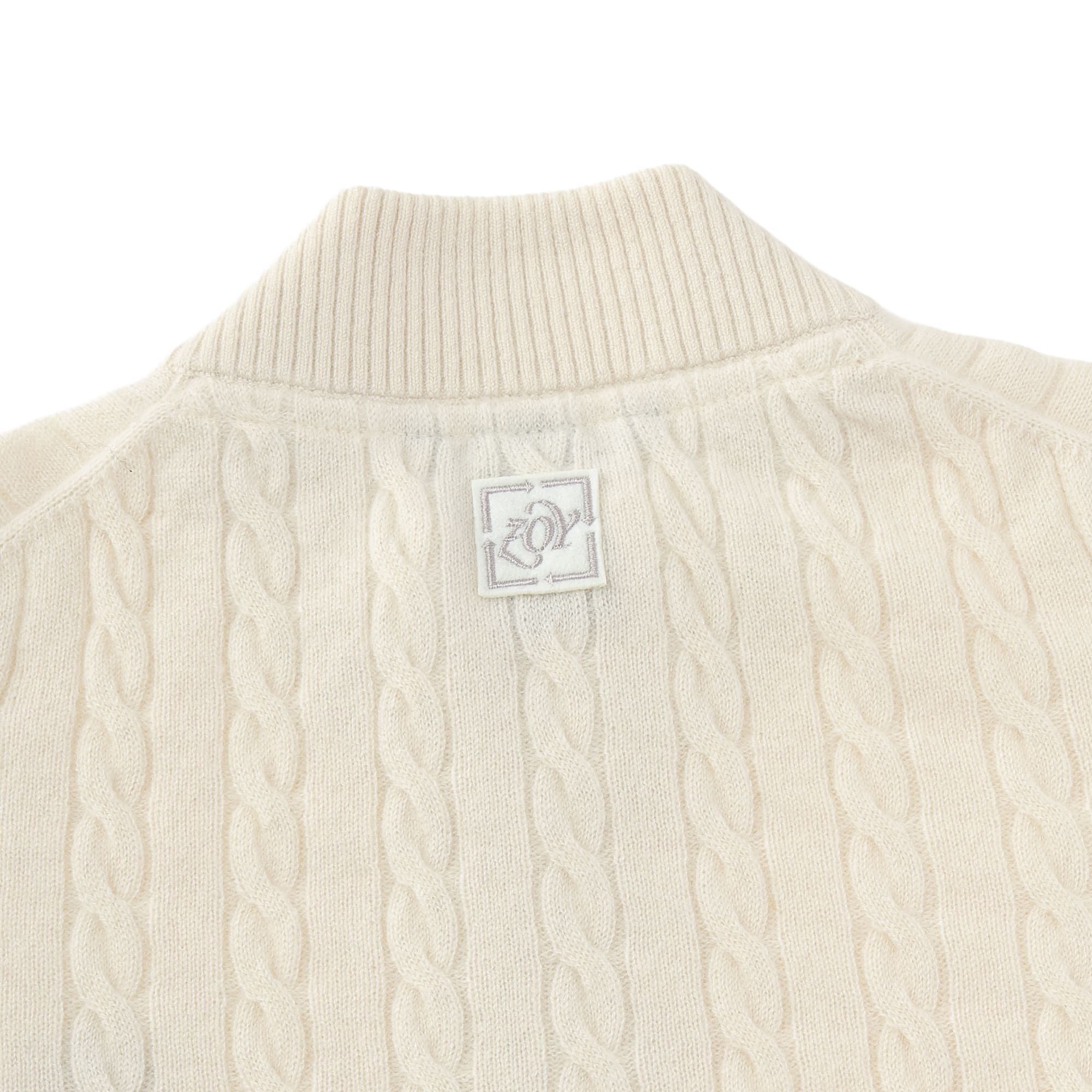 新品未使用タグ付６０%OFF❣️STUNNING LURE ホワイトニットブルゾン WOMEN Recycled CASHMERE ニットブルゾン ライトヘザー