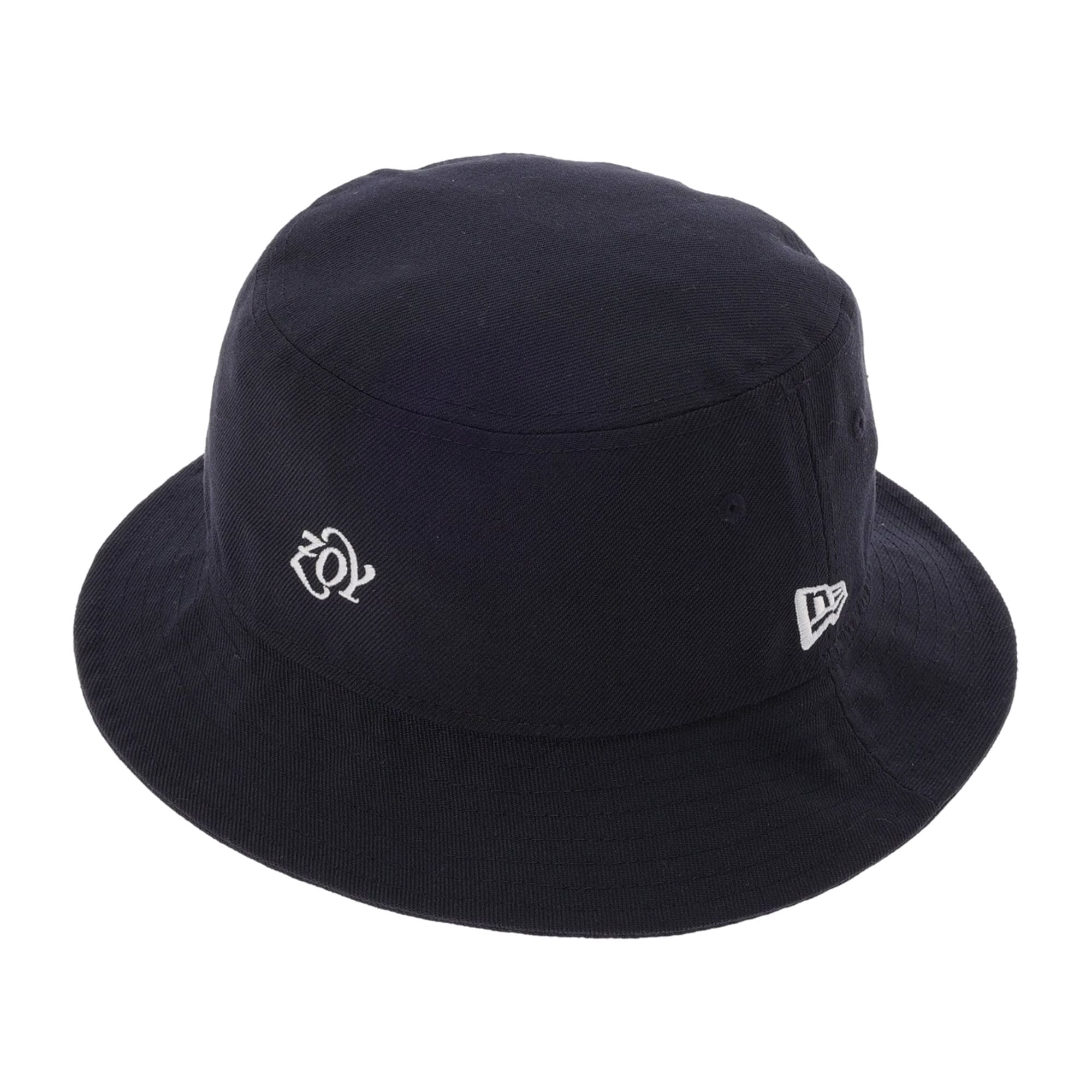 【24SS新作】UNISEX NEW ERA バケットハット ネイビー 071789882 - ZOY OFFICIAL