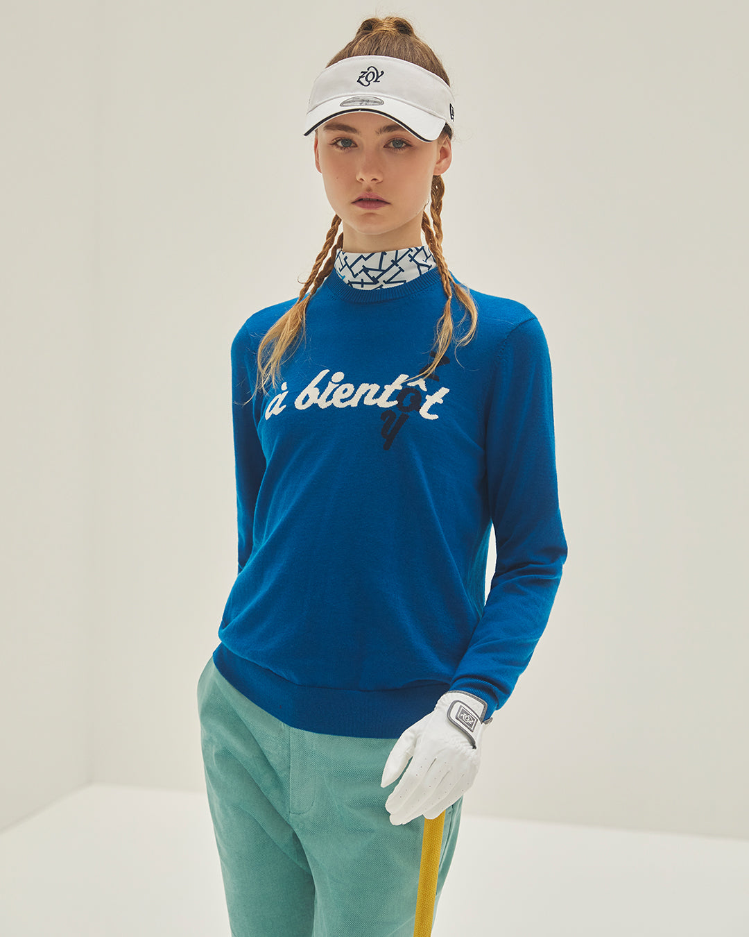 WOMEN タイポグラフィーPT 長袖モックネックシャツ ディープシーブルー