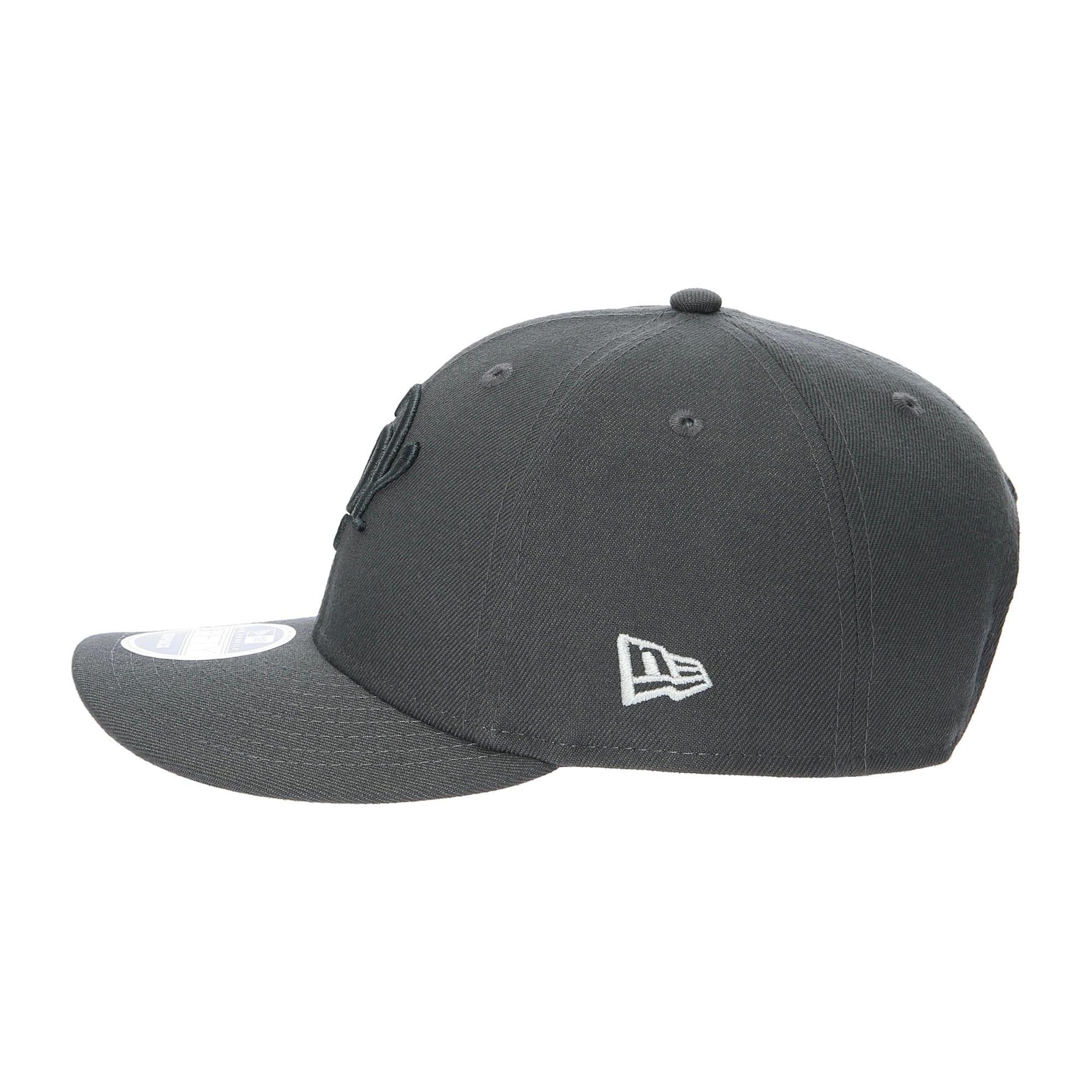 【NEW ERAコラボ】MENS NEW ERA BASIC CAP ホワイト 071779855 - ZOY OFFICIAL