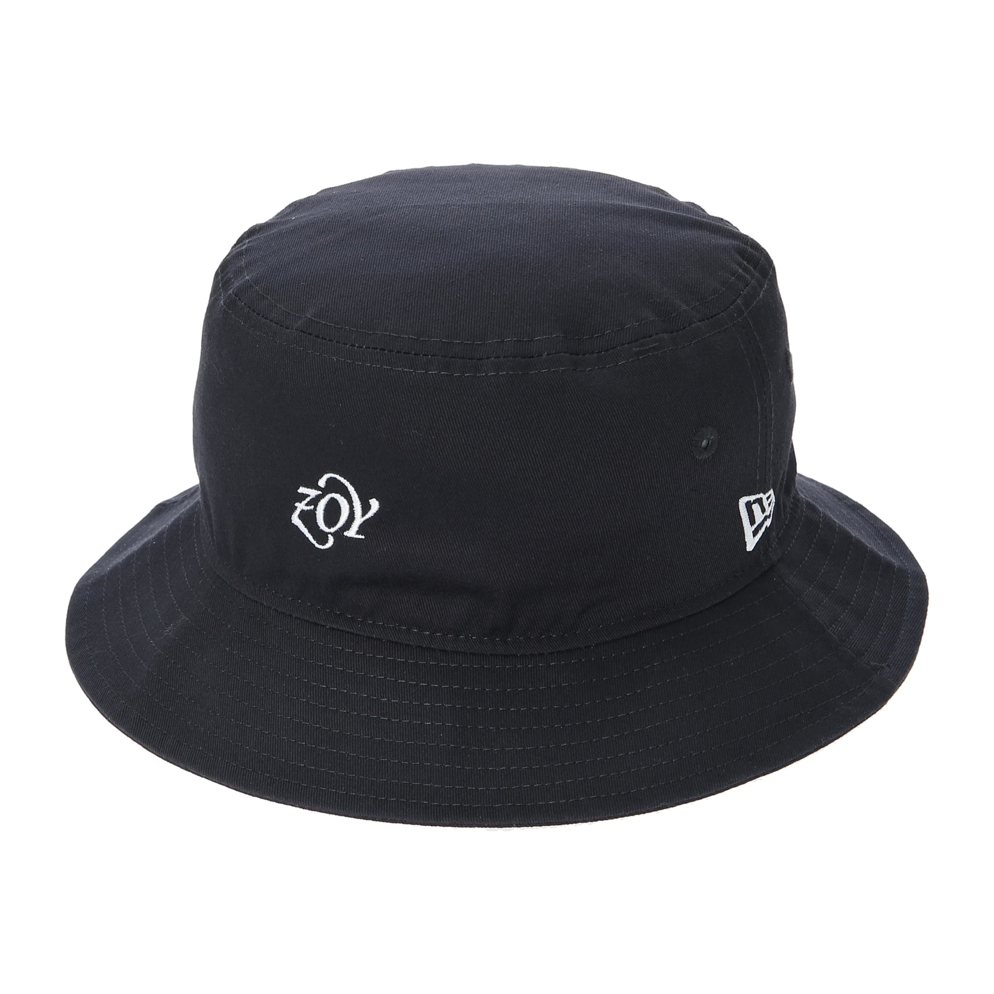 【NEW ERAコラボ】UNISEX NEW ERA BUCKET HAT ネイビー 071779858 - ZOY OFFICIAL