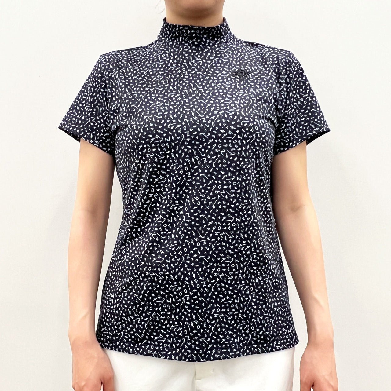 WOMENS フラグメントロゴプリント 半袖モックネックTシャツ ネイビー 071622019 - ZOY OFFICIAL