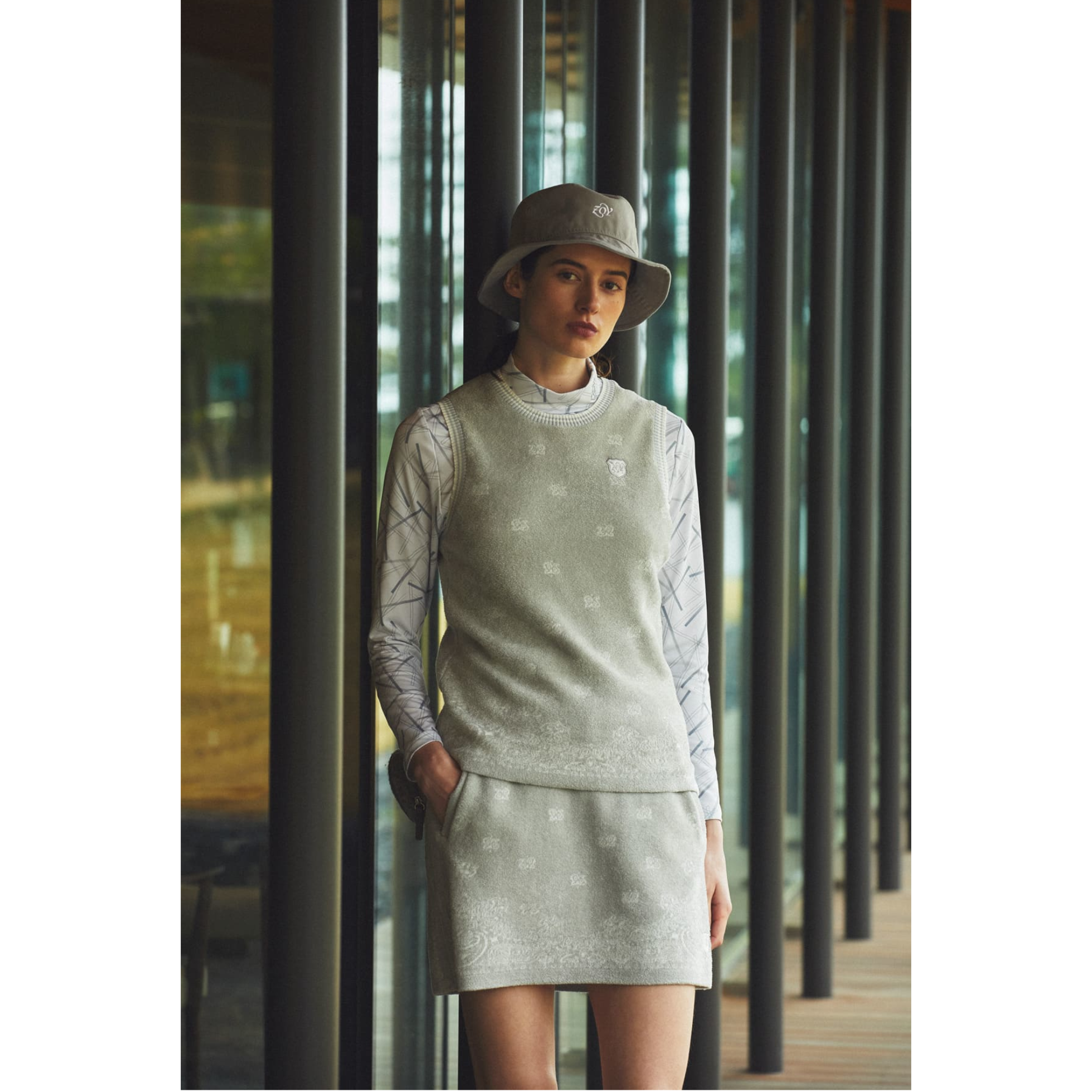 WOMEN バンダナJQ ニットベスト ライトグレー